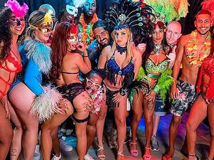 Carnaval - Porno @ RueNu.com