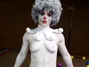 Clown - Porno @ RueNu.com