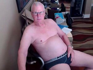 Slip Papa - Porno @ RueNu.com