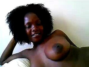 Moreninha - Porno @ RueNu.com