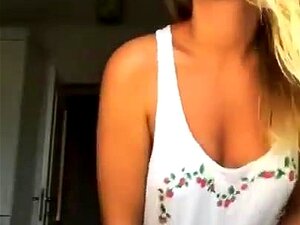 Alexandra Stan Nude - Porno @ RueNu.com