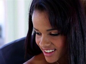 Chelha - Porno @ RueNu.com