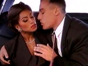 Julia Channel Gangbang - Porno @ RueNu.com
