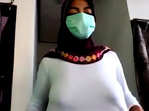 Toket Gede Jilbab - Porno @ RueNu.com