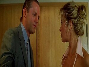 Kim Basinger Nue - Porno @ RueNu.com