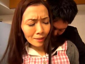 Belle Mère Asiatique - Porno @ RueNu.com
