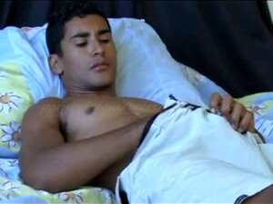 Jovenes Latinos Gay porno y videos de sexo en alta calidad en ...