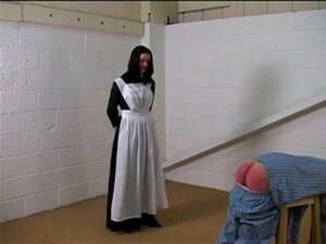 Maitresse D Ecole - Porno @ RueNu.com