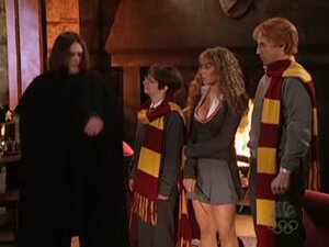 Lindsay lohan jako seksowna Hermiona z Harry'ego Pottera. Lindsay lohan jako sexy Hermiona z Harry Potter