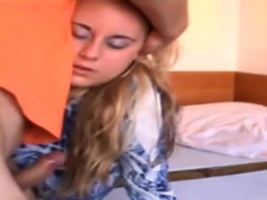 Ten Miód nie lubi spermy w otworze na twarz,